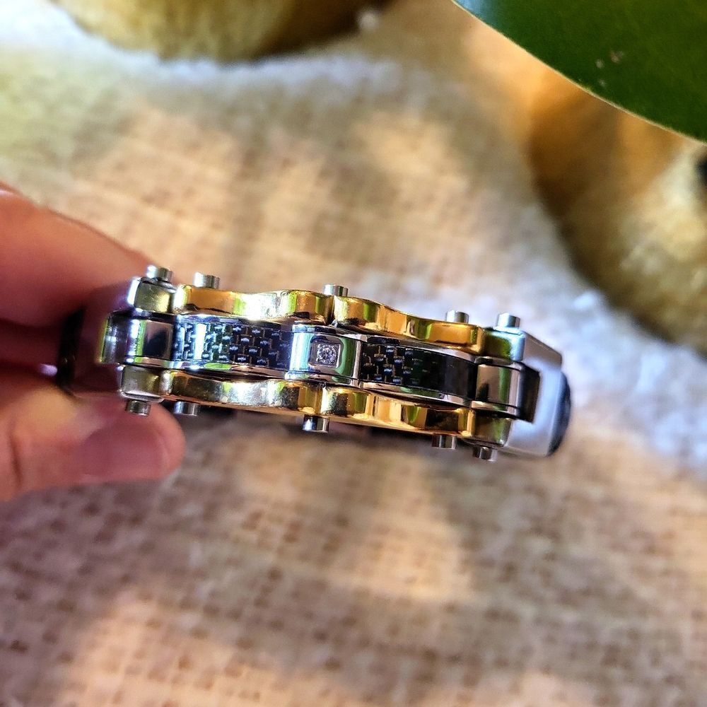 A man's magnetic bracelet, medicinal bracelet, brand new!